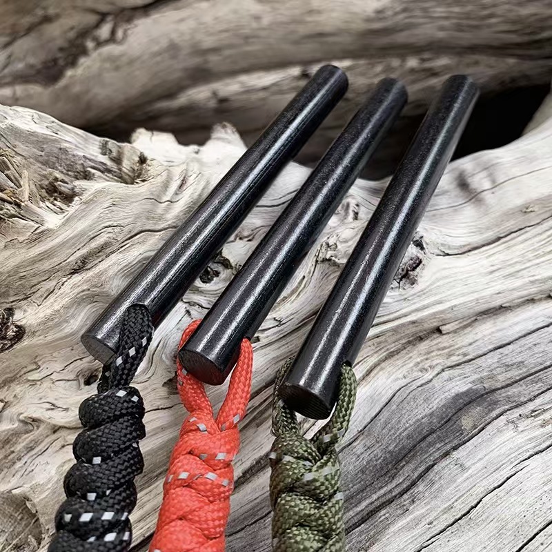 Outdoor Survival Fire Starter  - Ferro Rod Striker recensione e prezzo