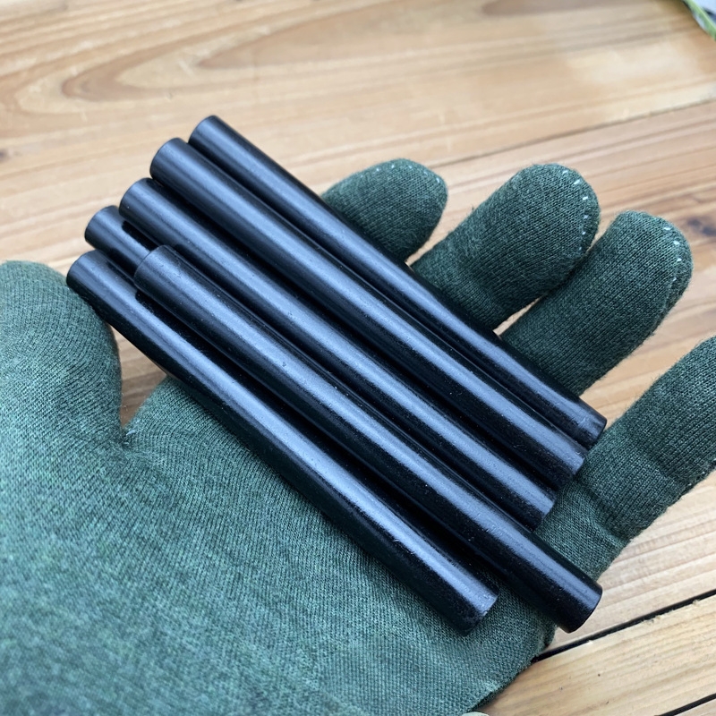 2PCS 8 * 80mm Perforated Campi - Ferro Rod Striker recensione e prezzo