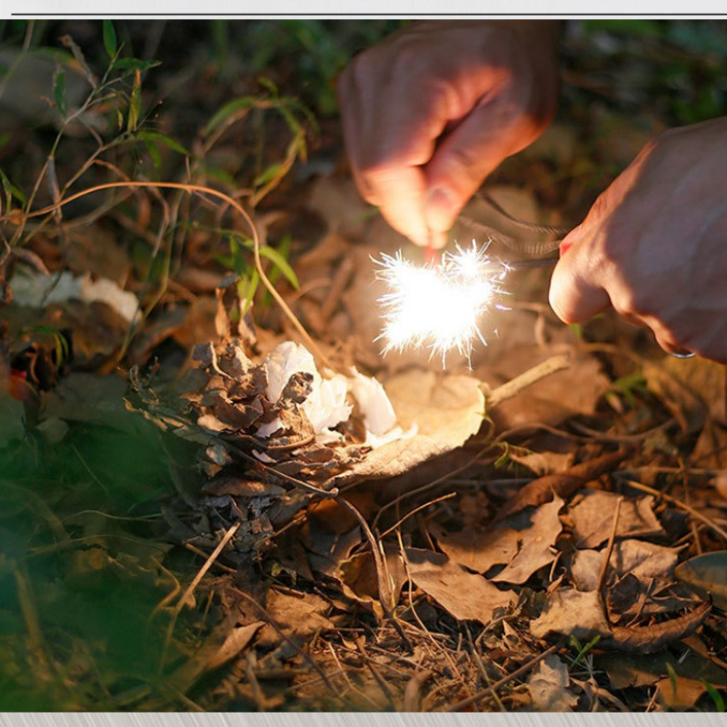 Mini Wilderness Survival Porta - Ferro Rod Striker recensione e prezzo