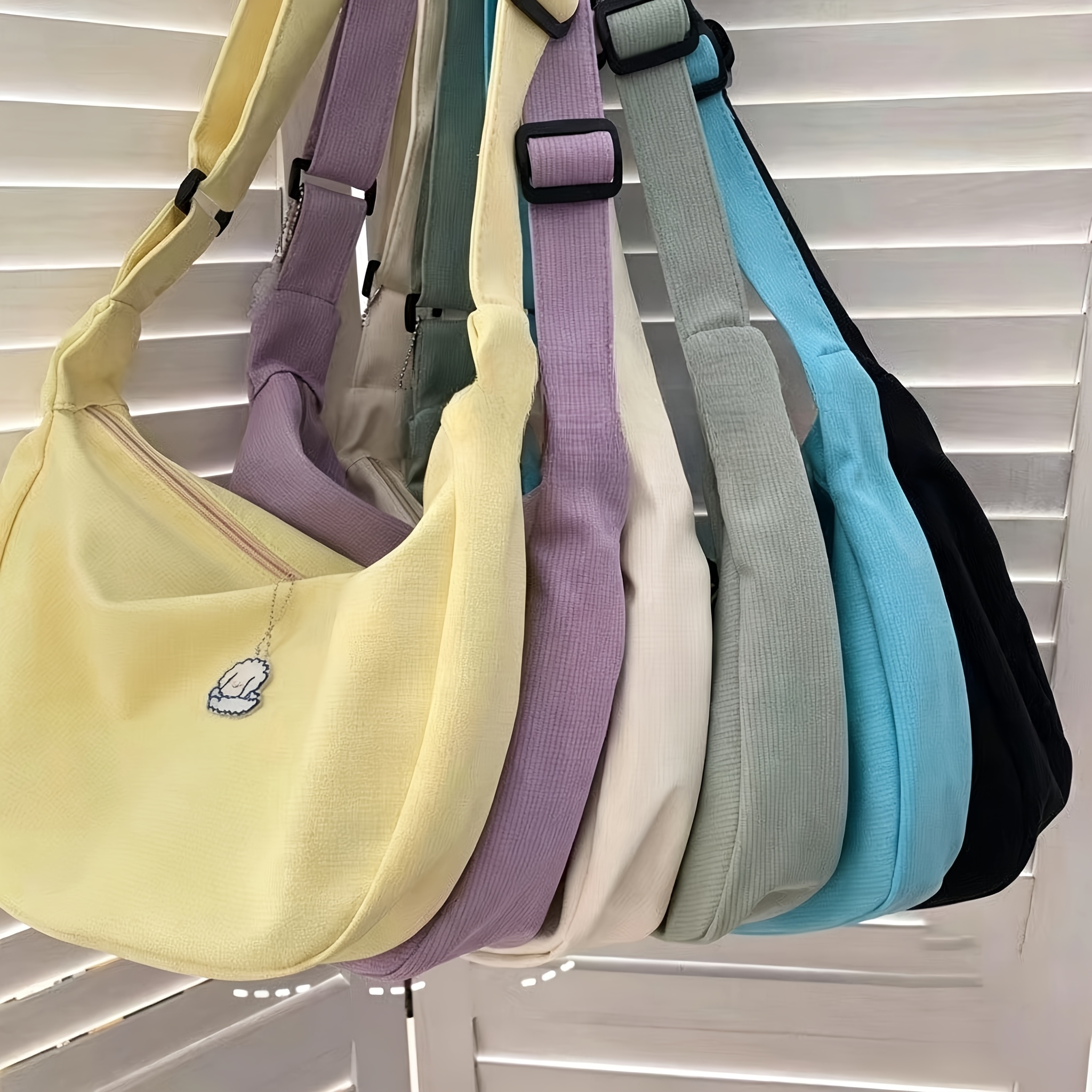 Waffle-Textured Crossbody Bag  - Edc Carry Bag recensione e prezzo